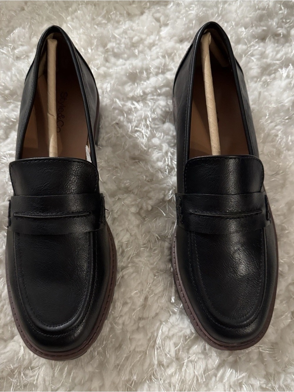 Size 7 Women's Wandaa Slip-On Lug
Loafer Flats,